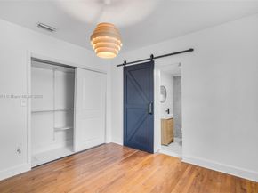 10 Century Ln, Miami Beach FL 33139