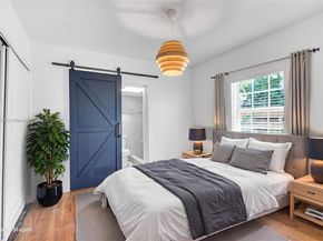 10 Century Ln, Miami Beach FL 33139