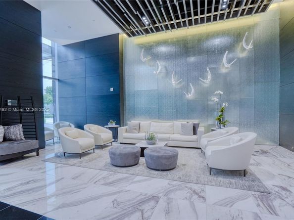 851 NE 1st Ave 2506, Miami FL 33132