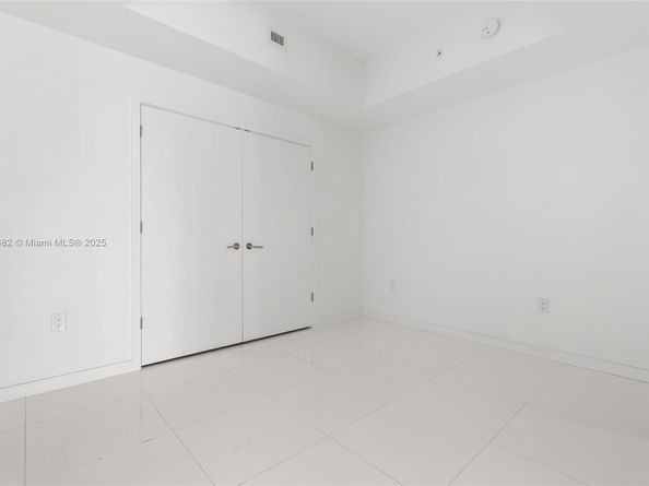 851 NE 1st Ave 2506, Miami FL 33132