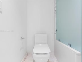 851 NE 1st Ave 2506, Miami FL 33132