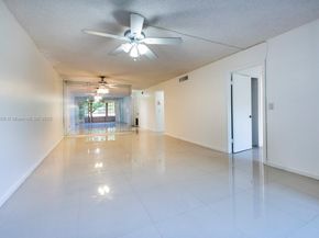 301 Cambridge Rd 203, Hollywood FL 33024