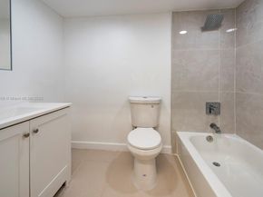 301 Cambridge Rd 203, Hollywood FL 33024
