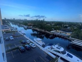 2020 NE 135th St 607, North Miami FL 33181