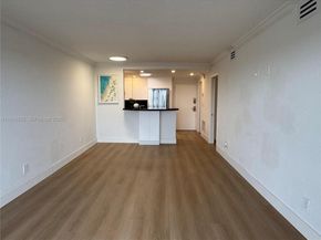 2020 NE 135th St 607, North Miami FL 33181