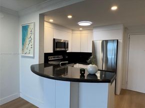 2020 NE 135th St 607, North Miami FL 33181