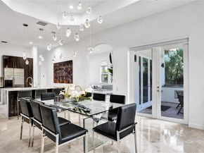 822 E Spinnaker Dr E, Hollywood FL 33019