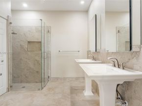 7651 S Aragon Blvd 5, Sunrise FL 33322