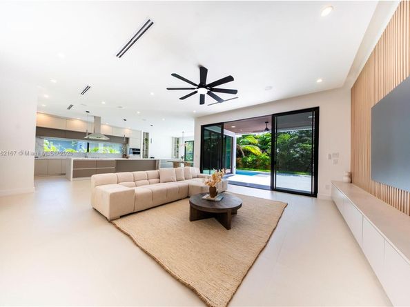 531 NE 10th Ave, Fort Lauderdale FL 33301