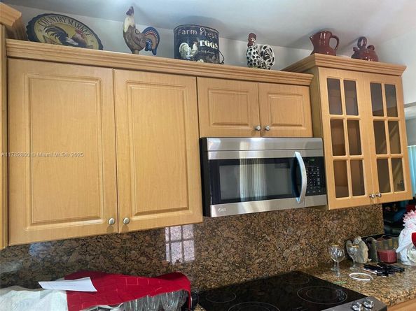 6331 SW 17th St, West Miami FL 33155