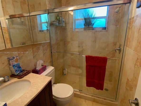 6331 SW 17th St, West Miami FL 33155