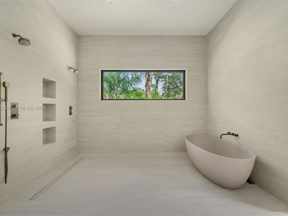 6840 SW 92nd St, Pinecrest FL 33156