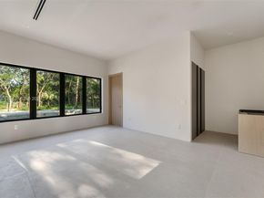 6840 SW 92nd St, Pinecrest FL 33156