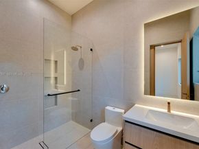 6840 SW 92nd St, Pinecrest FL 33156