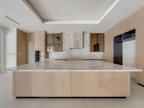 6840 SW 92nd St, Pinecrest FL 33156