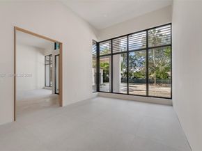 6840 SW 92nd St, Pinecrest FL 33156