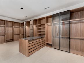 6840 SW 92nd St, Pinecrest FL 33156