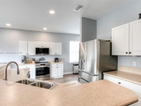 1481 NE 40th Ave, Homestead FL 33033