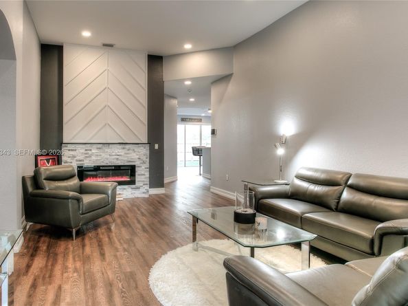 1481 NE 40th Ave, Homestead FL 33033