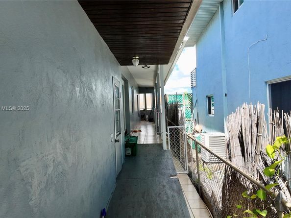 1410 SW 22nd Ave, Miami FL 33145