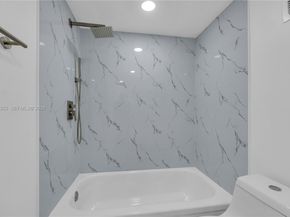 2781 Taft St 303, Hollywood FL 33020