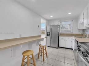 2781 Taft St 303, Hollywood FL 33020