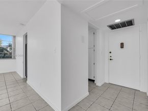 2781 Taft St 303, Hollywood FL 33020