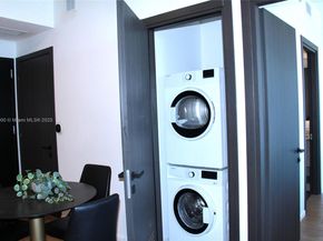 398 NE 5th St 3310, Miami FL 33132
