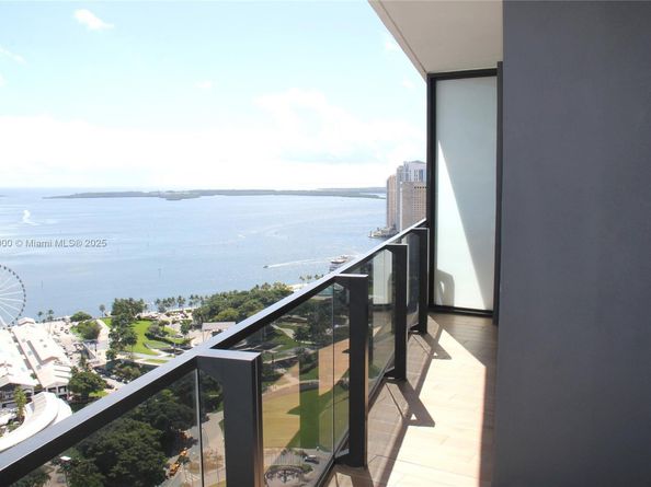 398 NE 5th St 3310, Miami FL 33132