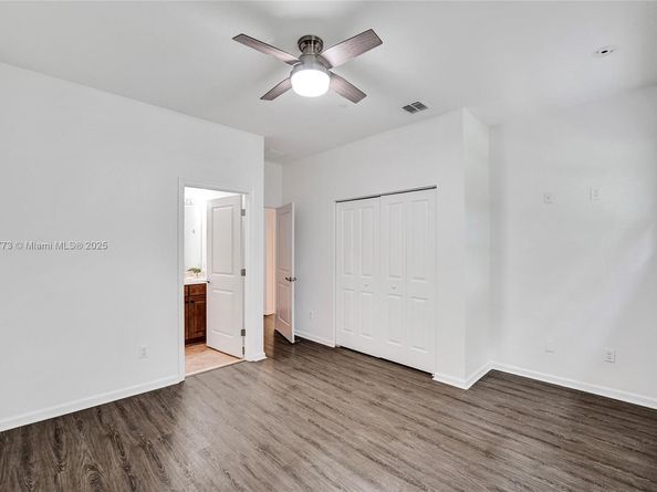 4284 Cascada Cir, Cooper City FL 33024