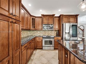 4284 Cascada Cir, Cooper City FL 33024
