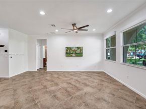 4284 Cascada Cir, Cooper City FL 33024