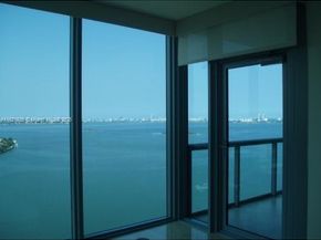 601 NE 36th St 1908, Miami FL 33137