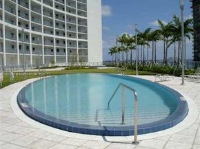 601 NE 36th St 1908, Miami FL 33137