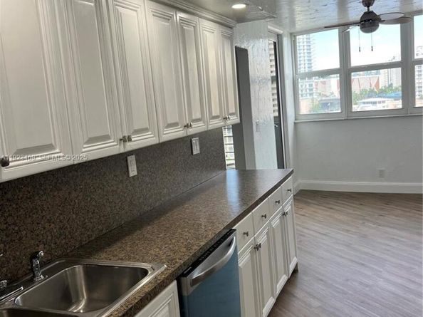 100 Golden Isles Dr 605, Hallandale Beach FL 33009