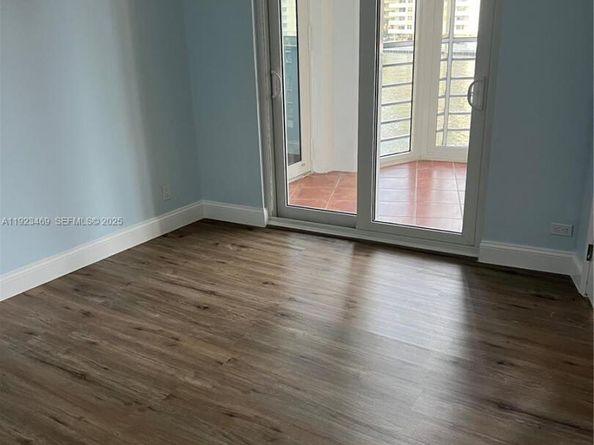 100 Golden Isles Dr 605, Hallandale Beach FL 33009