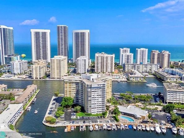 100 Golden Isles Dr 605, Hallandale Beach FL 33009