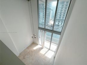 690 SW 1st Ct 2122, Miami FL 33130