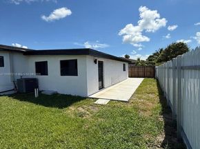 11462 SW 225th St, Miami FL 33170