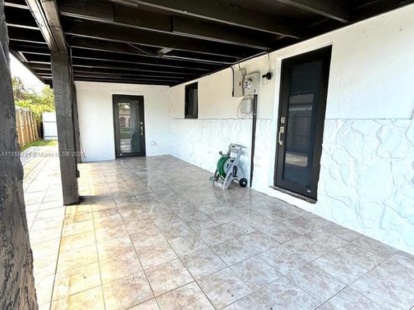 11462 SW 225th St, Miami FL 33170