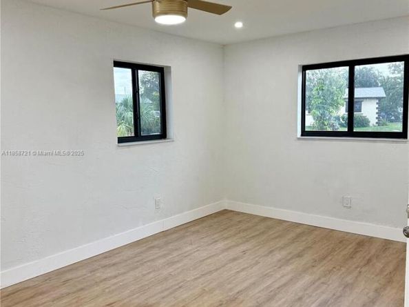 11462 SW 225th St, Miami FL 33170