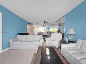 2861 Somerset Dr 301, Lauderdale Lakes FL 33311
