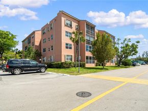 2861 Somerset Dr 301, Lauderdale Lakes FL 33311
