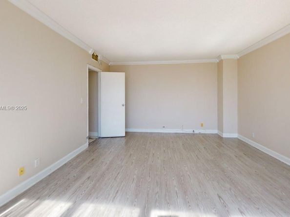 600 Three Islands Blvd 721, Hallandale Beach FL 33009