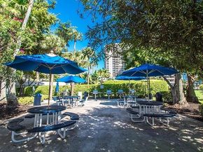 600 Three Islands Blvd 721, Hallandale Beach FL 33009