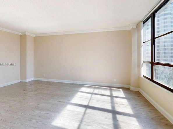 600 Three Islands Blvd 721, Hallandale Beach FL 33009