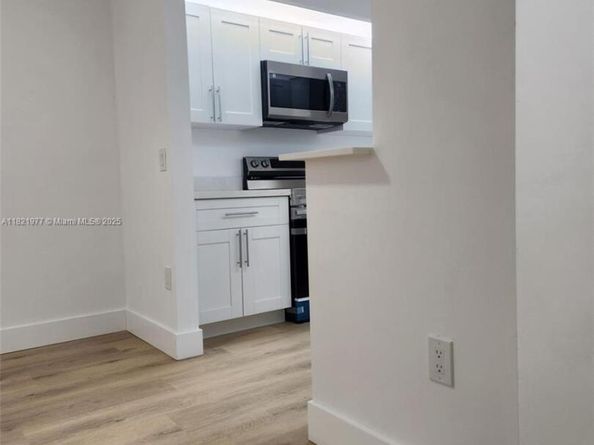 12755 SW 16th Ct 201B, Pembroke Pines FL 33027