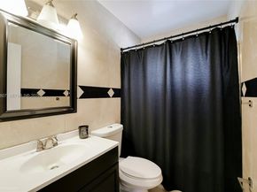 7921 NW 178th St, Hialeah FL 33015