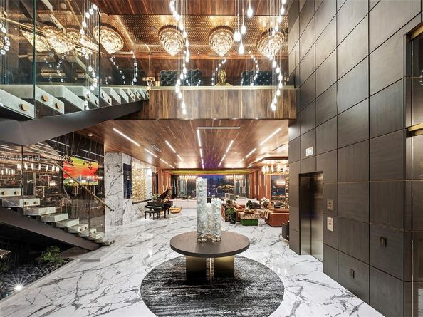 733 Middle River Dr, Fort Lauderdale FL 33304