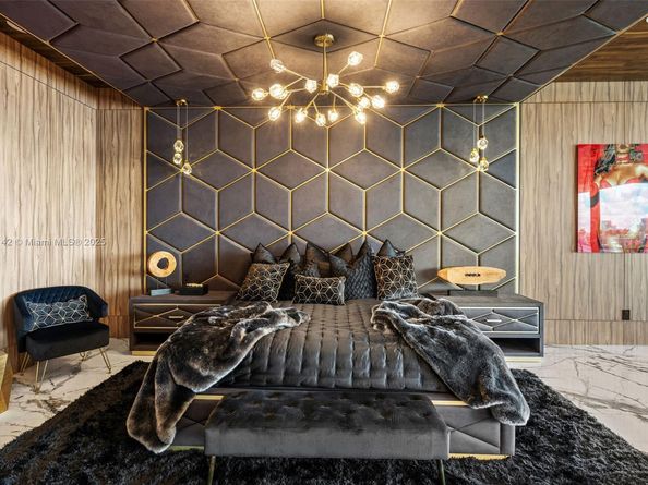 733 Middle River Dr, Fort Lauderdale FL 33304